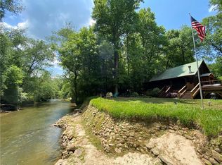 321 Finncannon Dr, Ellijay, GA 30536