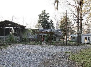 1727 Dorough Rd, Karnack, TX 75661