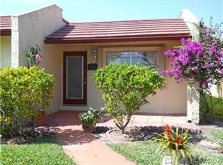 1st image of 109 Golden River Dr