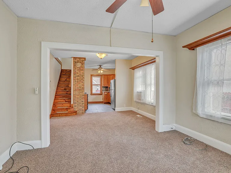 3346 Vincent Ave N — Photo 16