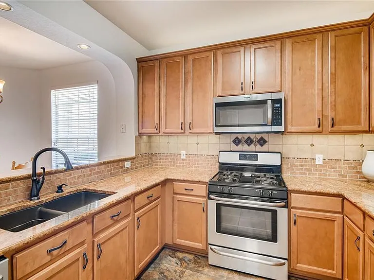 1900 Scofield Ridge Pkwy #402 — Photo 7
