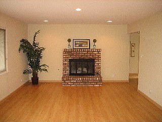 3rd image of 4443 Venice Way