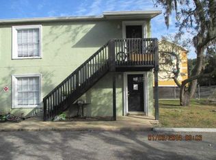 12701 English Hills Ct APT B, Tampa, FL 33617