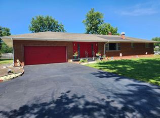 3265 Stelzer Rd, Columbus, OH 43219