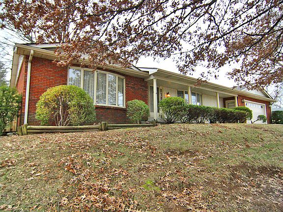 2nd image of 3127 Dogwood Dr