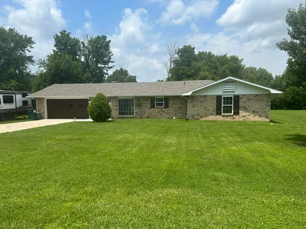 1203 Charlene Drive, Bolivar, MO 65613