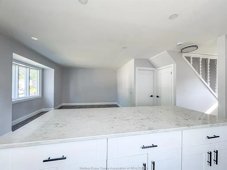 1774 Olive Rd — Photo 8