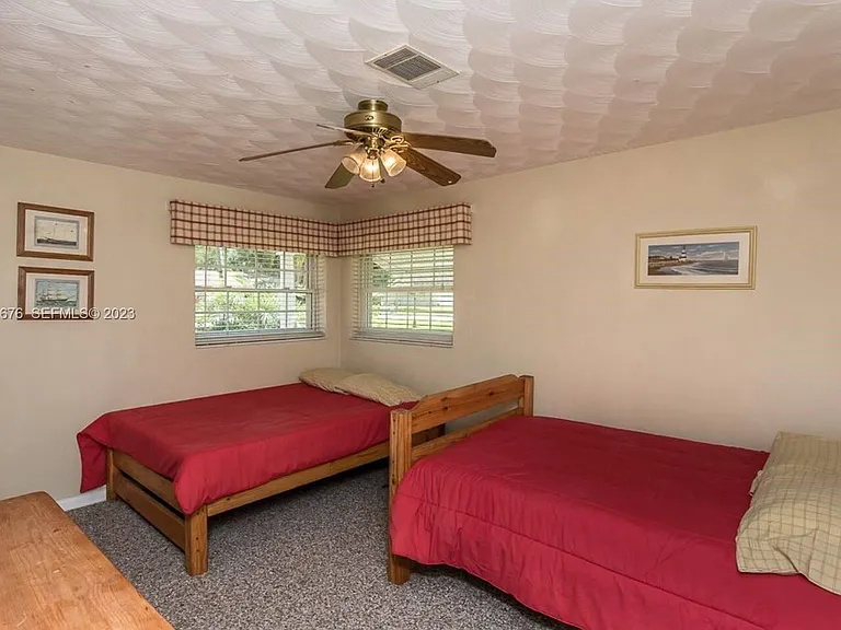 1608 Lake Clay Dr — Photo 16