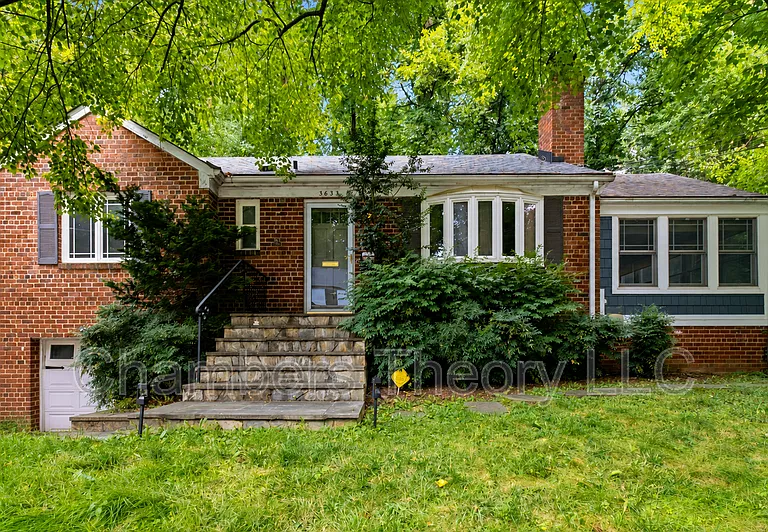 3635 Vacation Ln — Photo 2