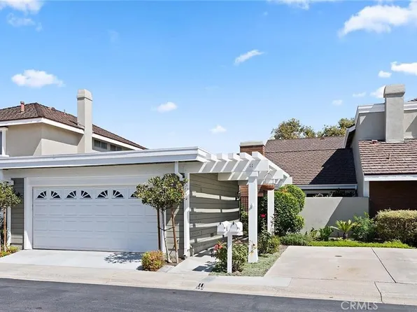 11 Pebblewood, Irvine, CA 92604
