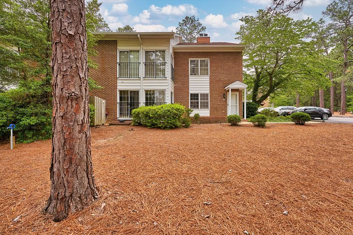 1 bed, 991 sqft, $1,600 — Photo 1