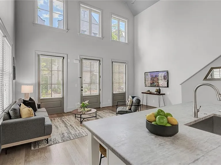 528 Bismark Rd NE — Photo 6