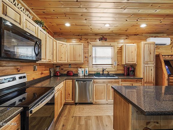 4th image of 5236 Mathis Branch Rd