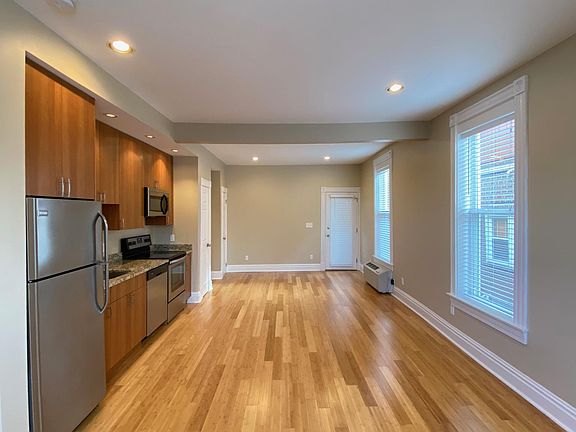 2nd image of 1822 Marconi Ave APT B