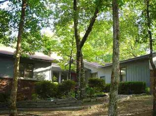 4 Almendra Ln, Hot Springs Village, AR 71909