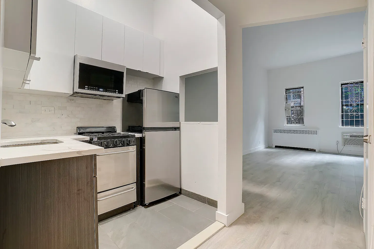 148 East 30th Street — Photo 2
