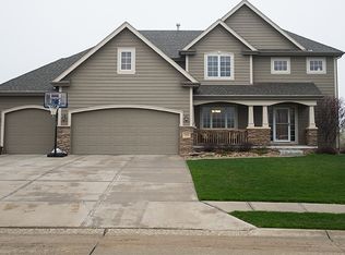 17032 Clay St, Bennington, NE 68007