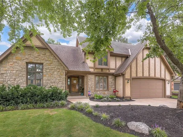 11321 Slater St, Overland Park, KS 66210