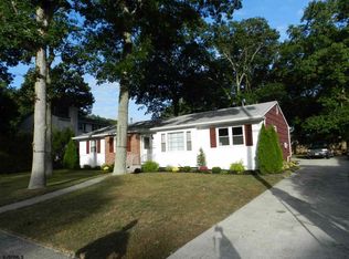 205 Woodcrest Ave, Absecon, NJ 08201