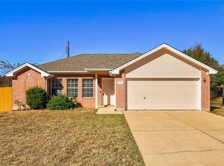 305 China Cv, Elgin, TX 78621