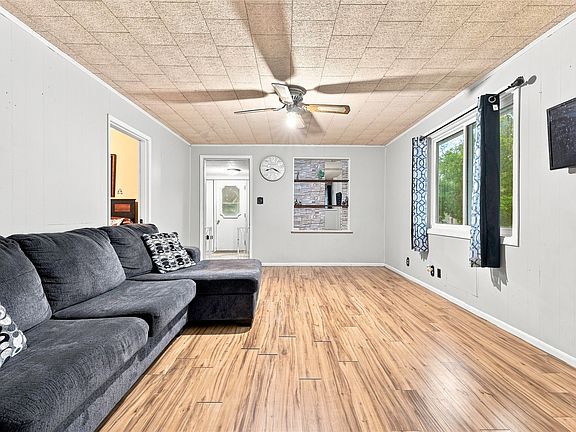 4th image of 2021 2nd St