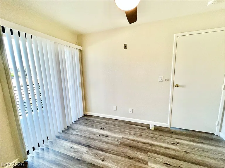 480 Elm Dr #206 — Photo 17