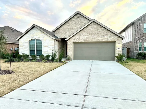 9907 Summer Peony Ct, Baytown, TX 77521