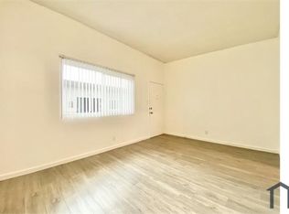 2621 Brighton Ave APT 11, Los Angeles, CA 90018