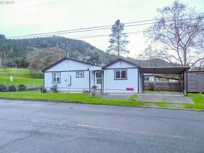 607 NE Craig St, Myrtle Creek, OR, 97457