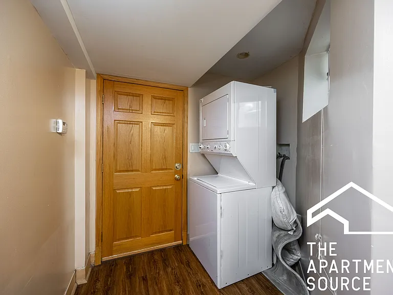 665 W Cornelia Ave #G — Photo 12