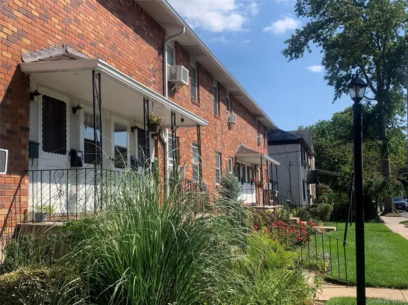 1 Childs Avenue #1E, Floral Park, NY 11001