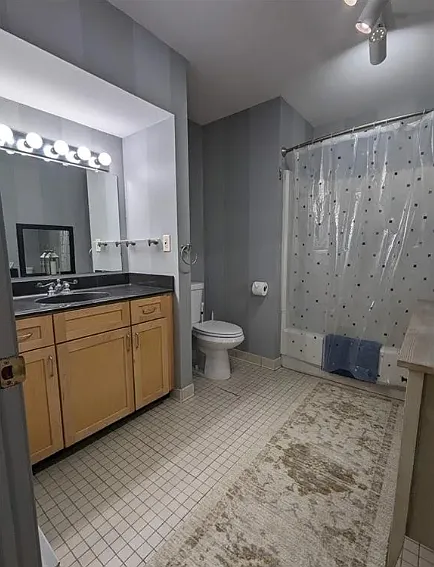 917 Madison St #14 — Photo 7