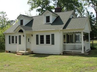 1325 Laurel Ave E, Greenwood, SC 29649