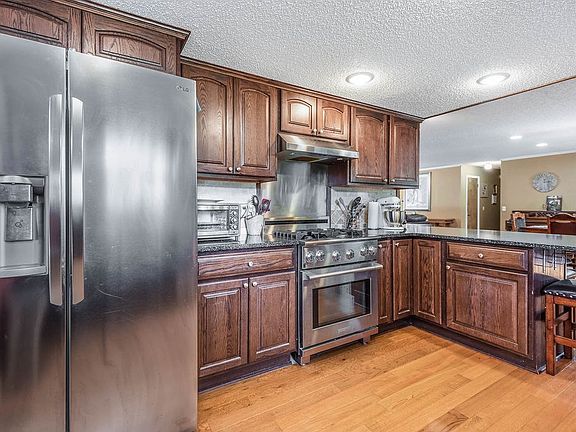 3rd image of 2175 W Dowers Ln
