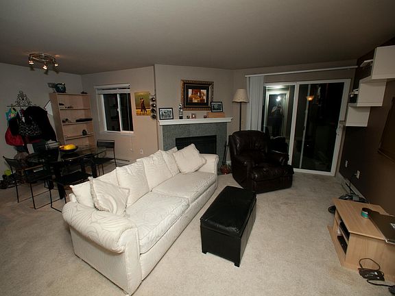 4th image of 4831 Fauntleroy Way SW APT 303