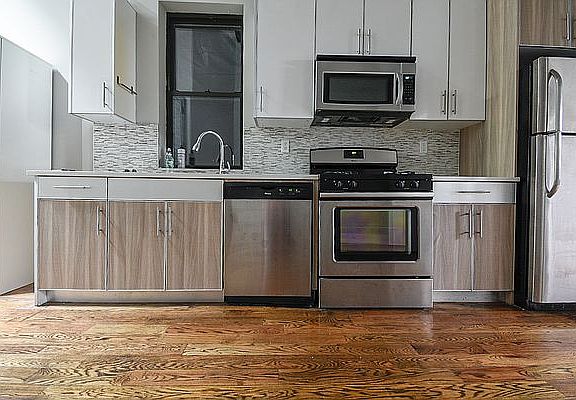 3rd image of 388 Harman St APT 3L