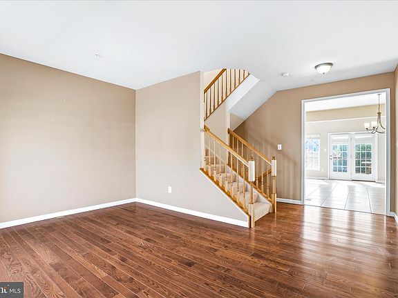 3rd image of 6653 McGrath Pl