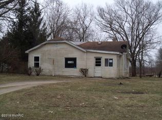 1808 Bell Rd, Niles, MI 49120