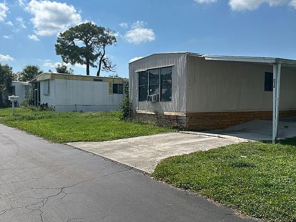 3rd image of 212 W Erie Dr