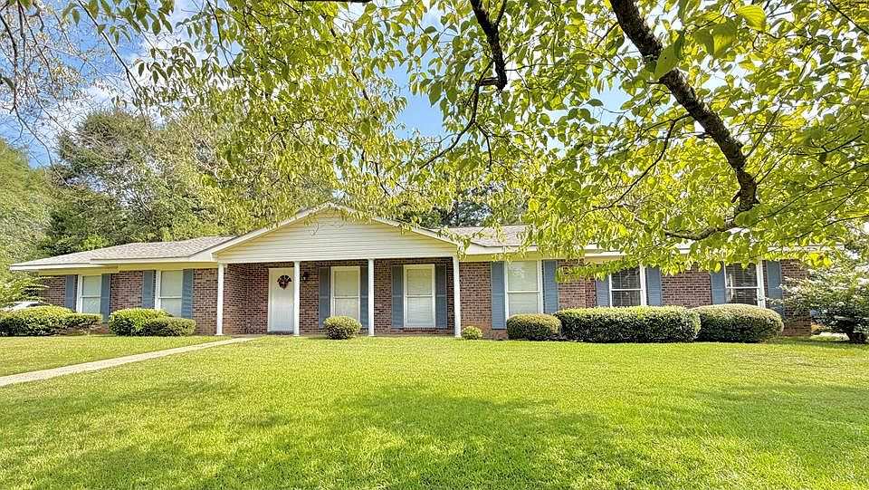 1st image of 3208 Tennyson Dr