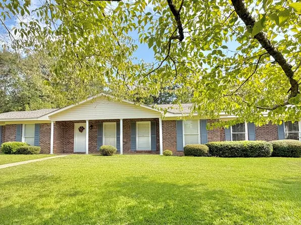 3208 Tennyson Dr, Dothan, AL 36305