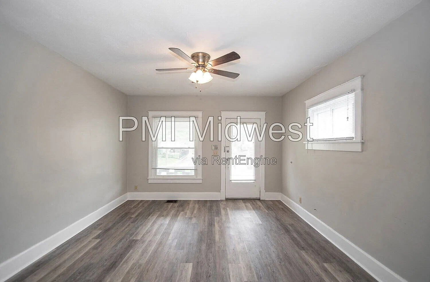 3 bed, 1.0 bath, 1400 sqft, $1,549 — Photo 4