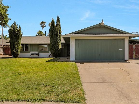 2nd image of 7213 Maxwell Ct