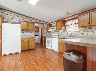 12211 Pinecrest Dr, Fountain, FL 32438