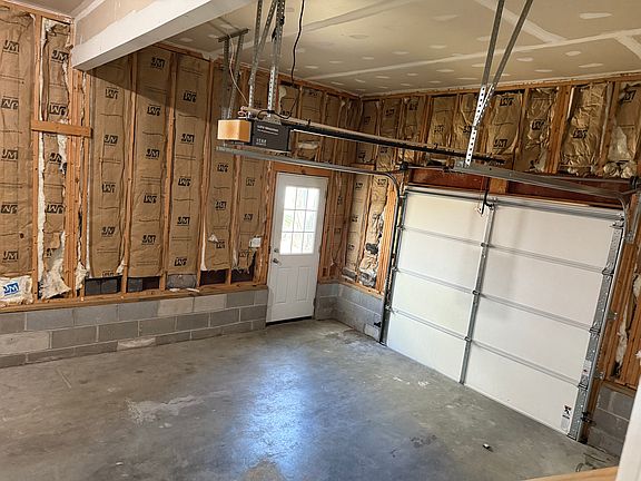 5th image of 9716 Cedar Grove Way