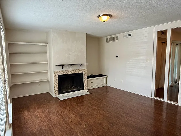 6910 Hart Ln #703 — Photo 6