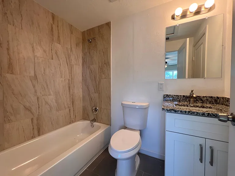 5417 Rosemont Ave NE #A — Photo 16