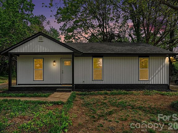 3rd image of 10237 Cairnsmore Pl