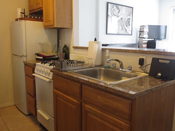 2nd image of 41 Bedford St APT 3D