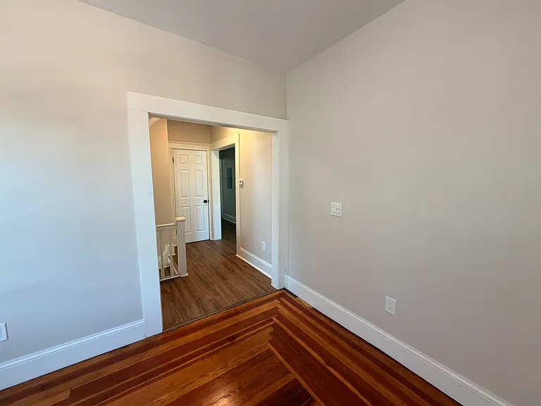25 Warner St #2A — Photo 9